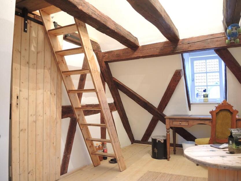WG Zimmer in der Altstadt von Karlsruhe-Durlach (weibl. Mitbew.)