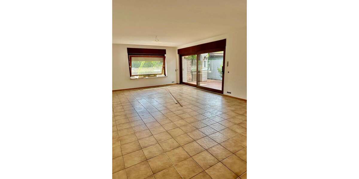 Etagenwohnung Ettlingen Bruchhausen Bruchhausen - 5 Zimmer, 150 m&sup2;, 1.620&euro; | Angebot:27080842