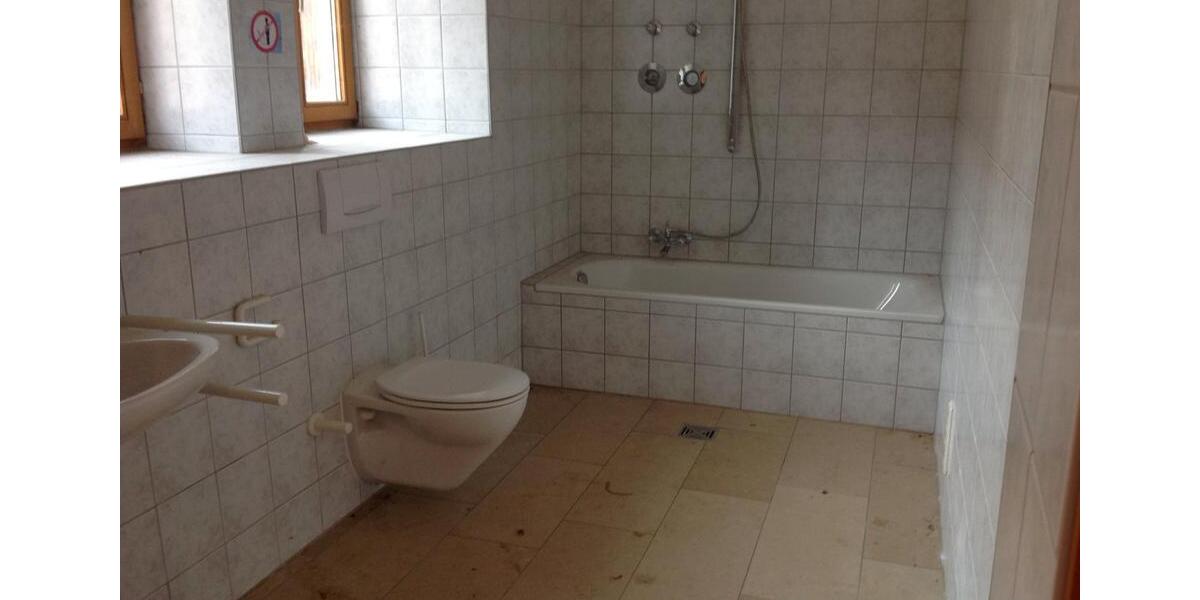 Erdgeschoßwohnung Roßbach - 2 Zimmer, 85 m&sup2;, 510&euro; | Angebot:26365015