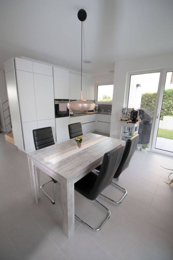 Design trifft Panorama - Architekten-Wohnung zur Miete!