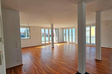 Haus Kenzingen - 3 Zimmer, 145 m&sup2;, 1.950&euro; | Angebot:26224781