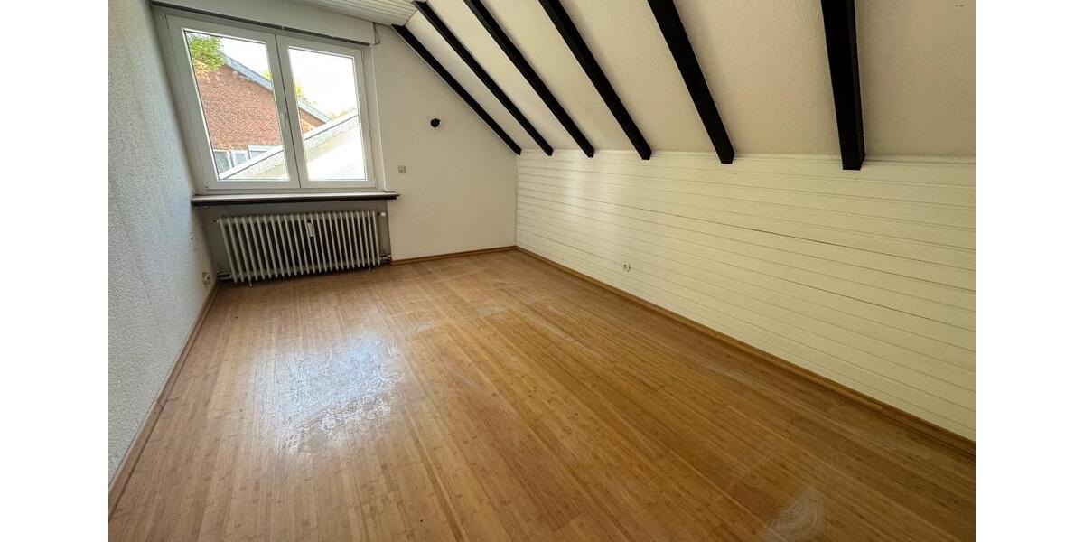 Dachgeschoßwohnung Wallenhorst - 3.5 Zimmer, 100 m&sup2;, 1.180&euro; | Angebot:26412504
