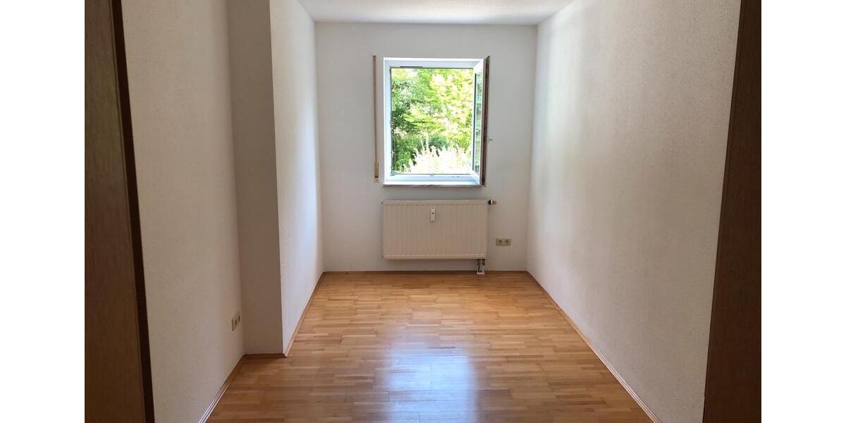 Etagenwohnung Wörth an der Donau - 3 Zimmer, 83 m&sup2;, 800&euro; | Angebot:26048616