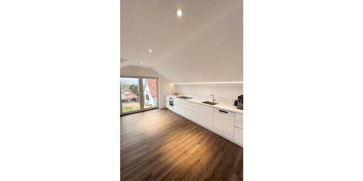 Etagenwohnung Lauingen - 3 Zimmer, 93 m&sup2;, 1.160&euro; | Angebot:26023397