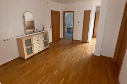 Wohnung Kassel Vorderer Westen - 3 Zimmer, 72 m&sup2;, 900&euro; | Angebot:26215181