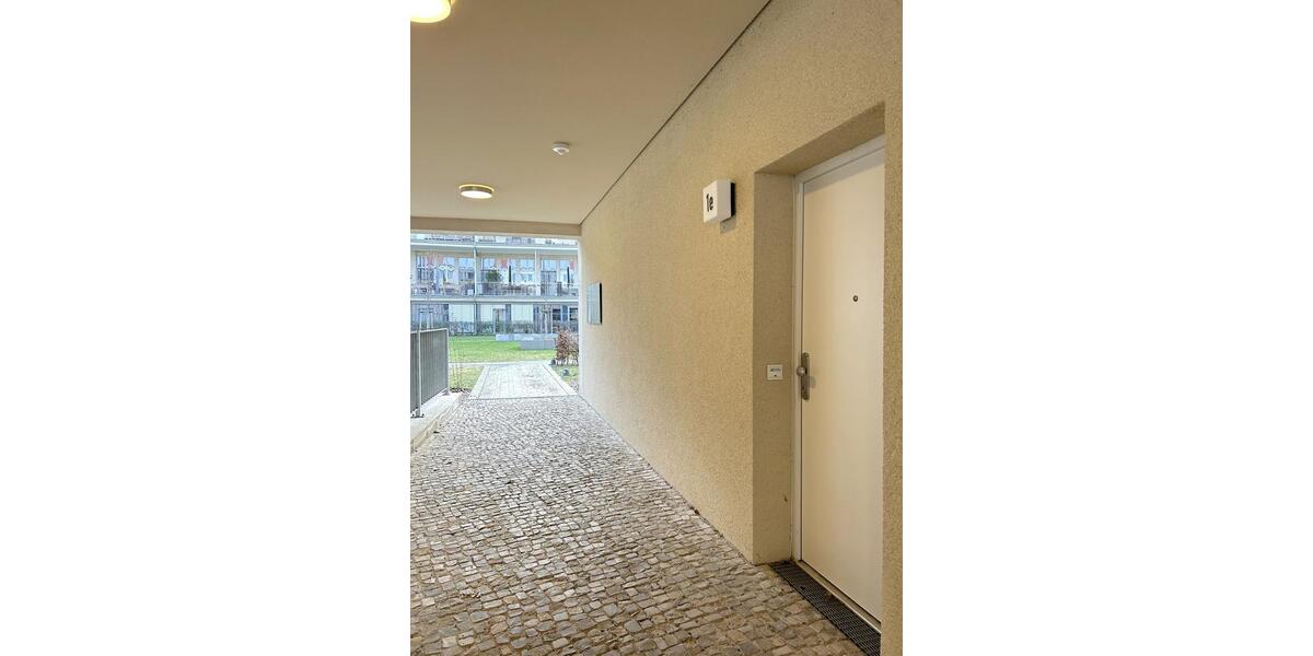 Erdgeschoßwohnung Nauen - 3 Zimmer, 80 m&sup2;, 1.200&euro; | Angebot:25974765