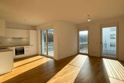 Wohnung Neu-Ulm Ulm - 3 Zimmer, 82 m&sup2;, 1.230&euro; | Angebot:25473821