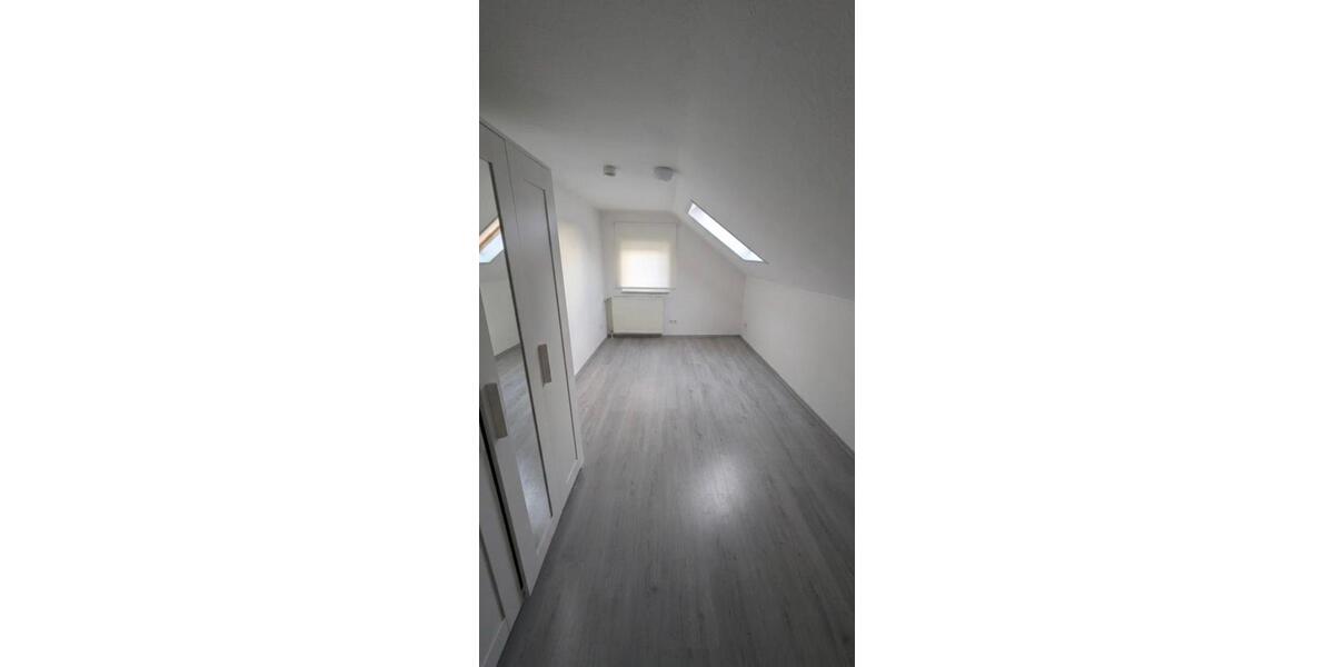 Dachgeschoßwohnung Finnentrop - 3 Zimmer, 75 m&sup2;, 650&euro; | Angebot:25967557