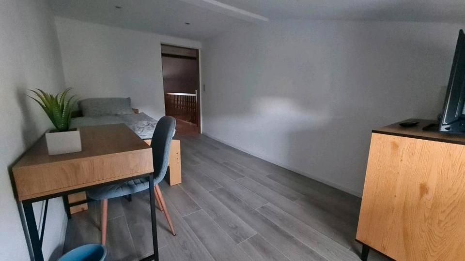 Wohnen auf Zeit Broderstorf - 3 Zimmer, 15 m&sup2;, 25&euro; | Angebot:24447568