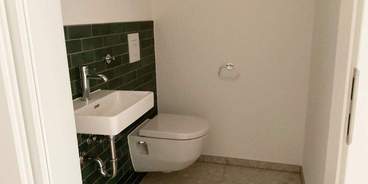 Etagenwohnung Hannover Döhren - 5 Zimmer, 130 m&sup2;, 1.890&euro; | Angebot:25677105