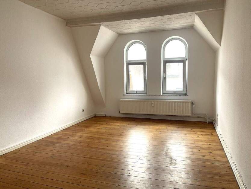 2- Zimmer Dachgeschoss - Altbauwohnung auf der Westlichen Höhe 2 zimmer