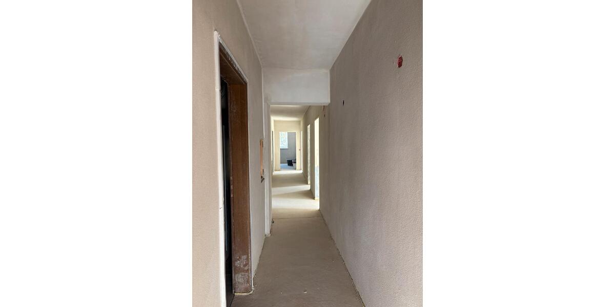 Erdgeschoßwohnung Nabburg - 3 Zimmer, 135 m&sup2;, 1.440&euro; | Angebot:25370217