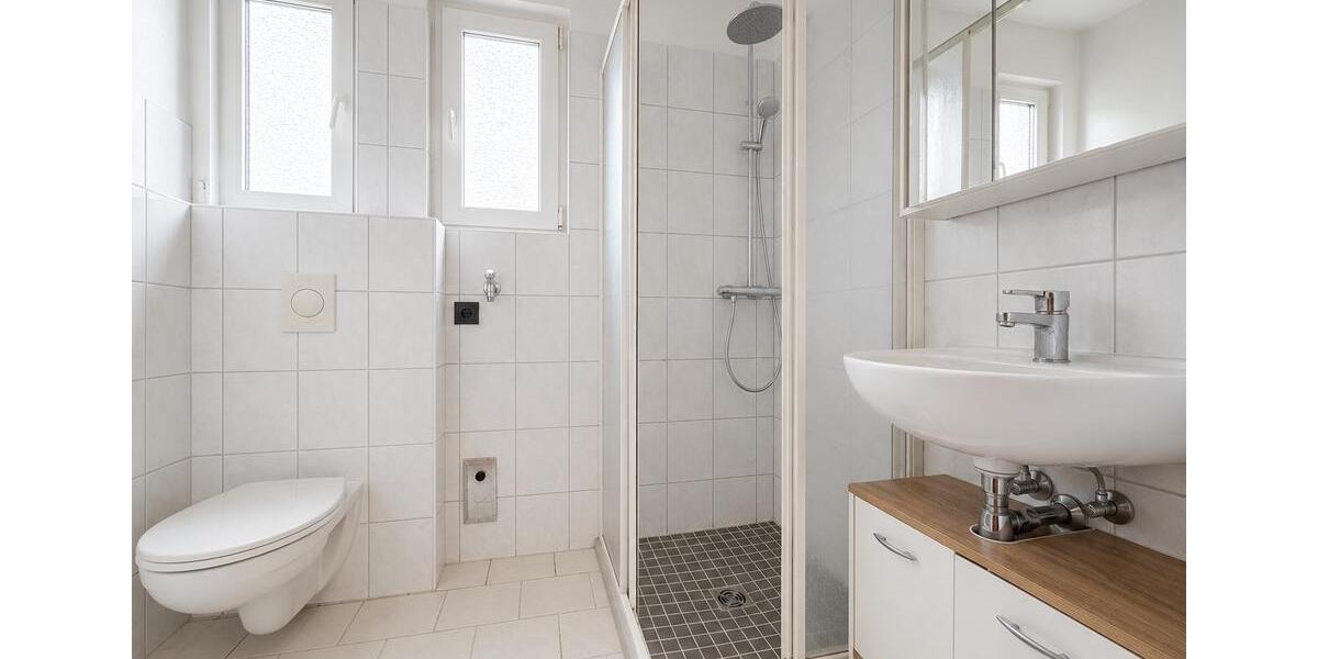 Dachgeschoßwohnung Wilhelmshaven - 2 Zimmer, 46 m&sup2;, 400&euro; | Angebot:26660330