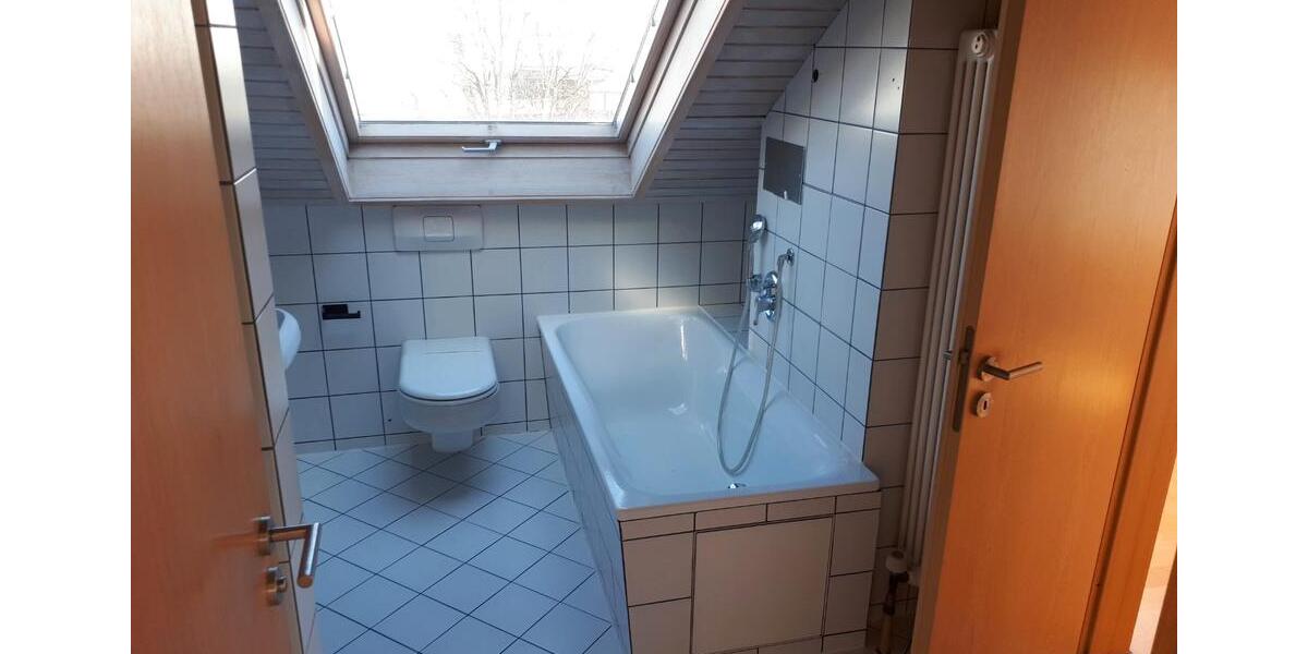 Maisonettenwohnung Friedrichshafen - 4 Zimmer, 130 m&sup2;, 1.180&euro; | Angebot:26034158