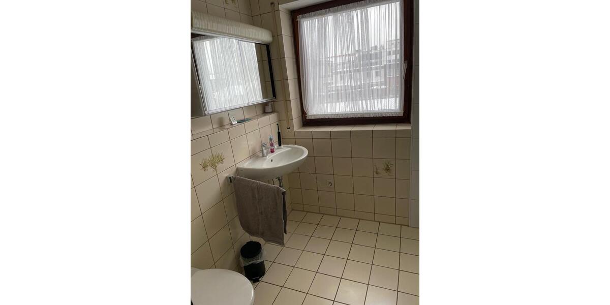 Erdgeschoßwohnung Brakel - 6 Zimmer, 150 m&sup2;, 1.425&euro; | Angebot:25922807