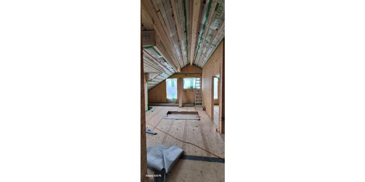 Dachgeschoßwohnung Reutlingen Altenburg - 2.5 Zimmer, 60 m&sup2;, 890&euro; | Angebot:24690438