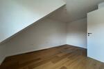 Dachgeschoßwohnung Karlsruhe Neureut - 4 Zimmer, 70 m&sup2;, 1.300&euro; | Angebot:23693533