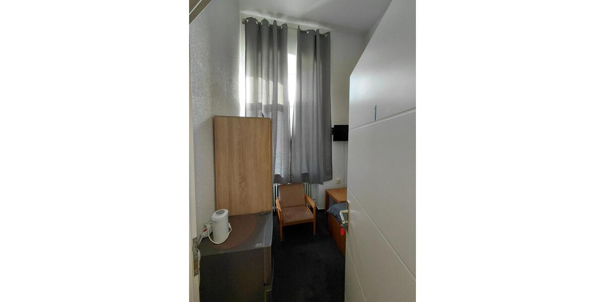 Titz – Möbliertes kleines Zimmer mit TV & Kühlschrank – 250 € War 1 zimmer