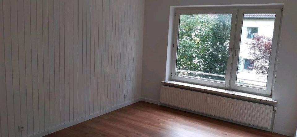 Etagenwohnung Wahlstedt - 3 Zimmer, 83 m&sup2;, 1.100&euro; | Angebot:26613992