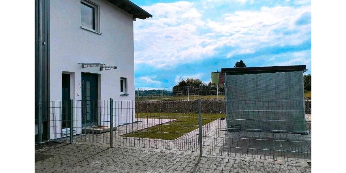 Etagenwohnung Oberhausen - 3 Zimmer, 91 m&sup2;, 1.200&euro; | Angebot:26611683