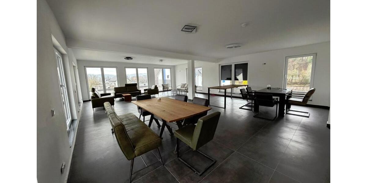 Einfamilienhaus Gummersbach Berstig Süd - 2 Zimmer, 200 m&sup2;, 1.720&euro; | Angebot:26660197