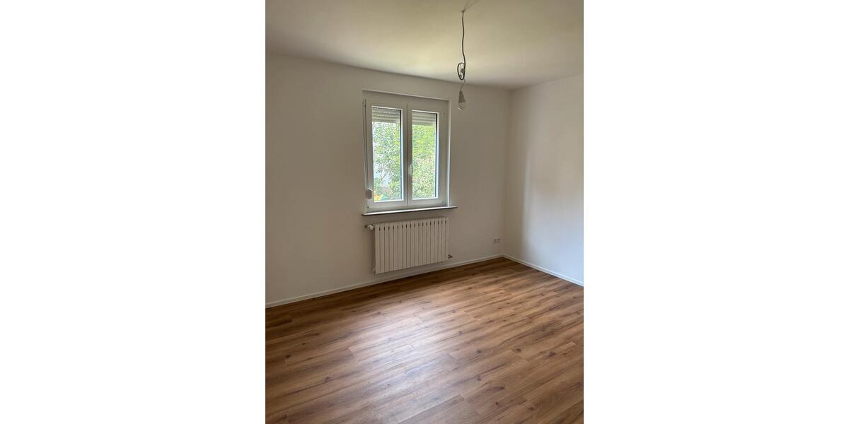 Erdgeschoßwohnung Stuttgart Degerloch - 3 Zimmer, 70 m&sup2;, 1.400&euro; | Angebot:26516829