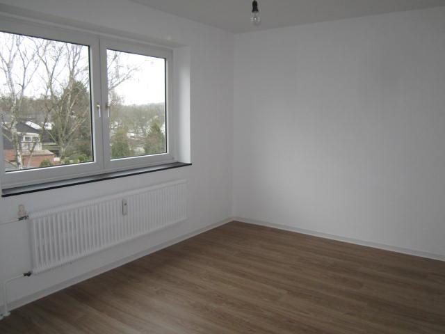Etagenwohnung Duisburg Hamborn - 2 Zimmer, 66 m&sup2;, 384&euro; | Angebot:26642408