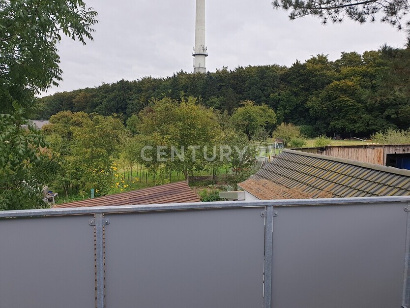 Zuhause mit Weitblick: Ruhe, Natur und Skyline-Panorama 2 zimmer