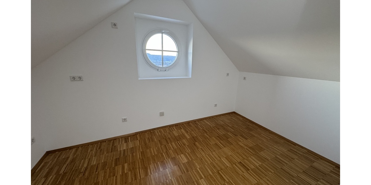 Exklusives Wohnen: 3-Raum Wohnung mit Balkon und Aufzug! - Etagenwohnung Gera Alt-Bieblach | Angebot:26845204