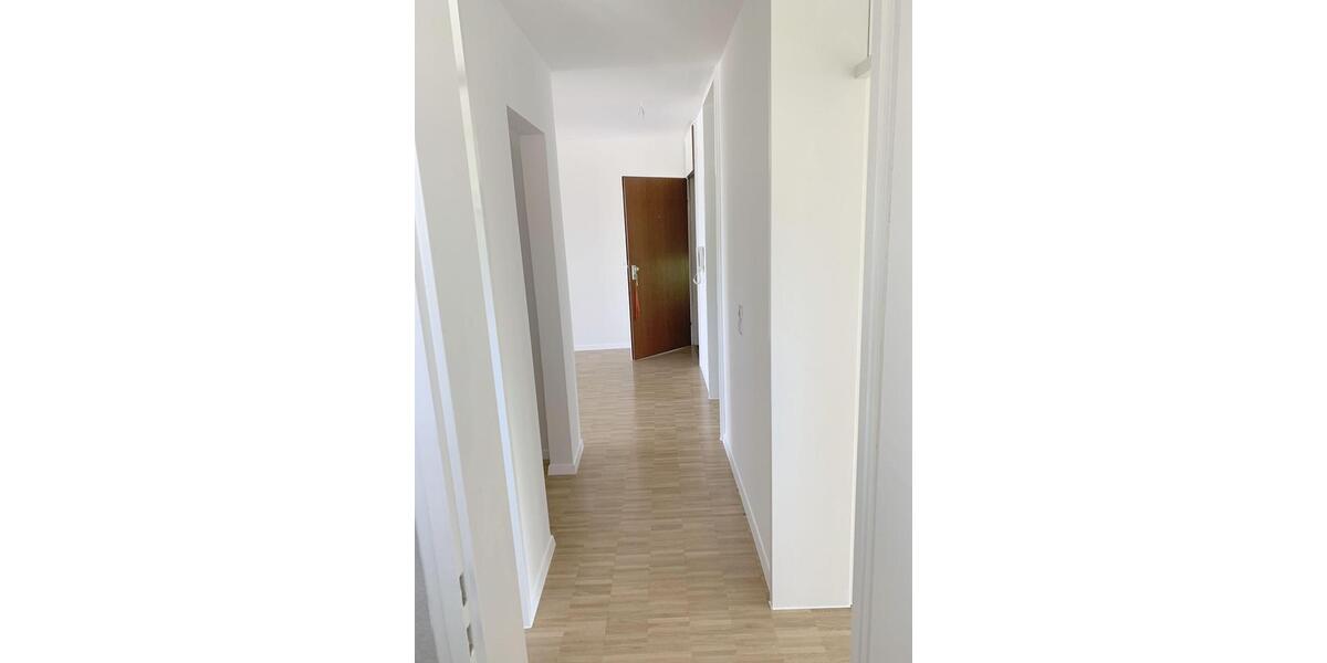 Etagenwohnung Esslingen am Neckar Brühl - 3 Zimmer, 80 m&sup2;, 1.120&euro; | Angebot:26705715