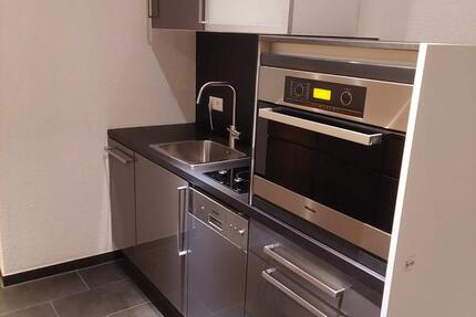 Büro mit Küche und WC zimmer