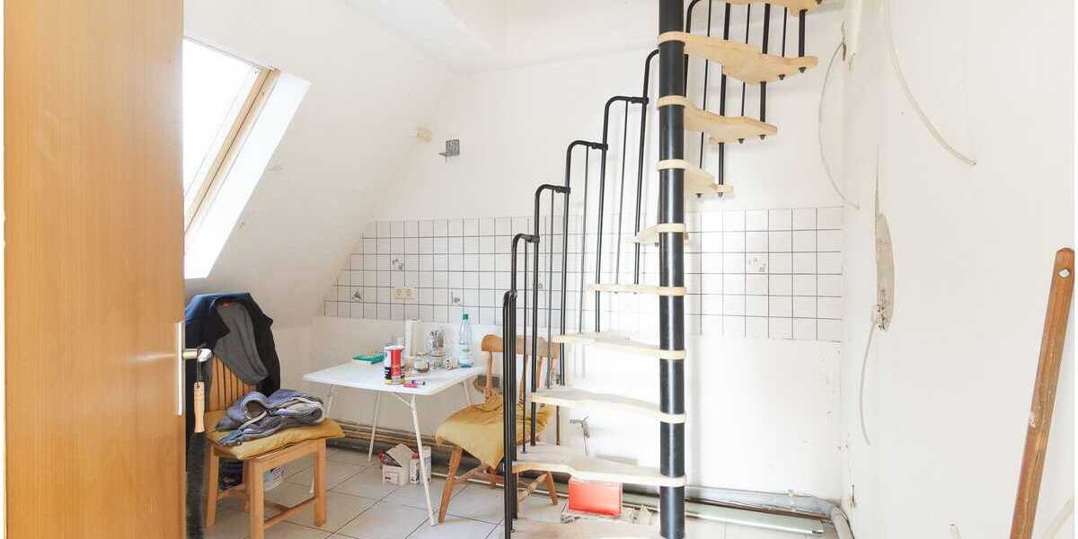 ***Moderne 97 m² Wohnung in Westoverledingen*** ***frisch renoviert*** - Dachgeschoßwohnung Westoverledingen Flachsmeer | Angebot:25407086