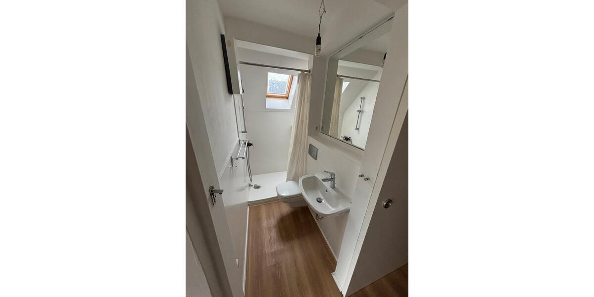 Dachgeschoßwohnung Sinzig - 2 Zimmer, 50 m&sup2;, 600&euro; | Angebot:26539713