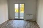 --Helle Wohnung mit Balkon – ideal für Familien und Paare-- 4 zimmer