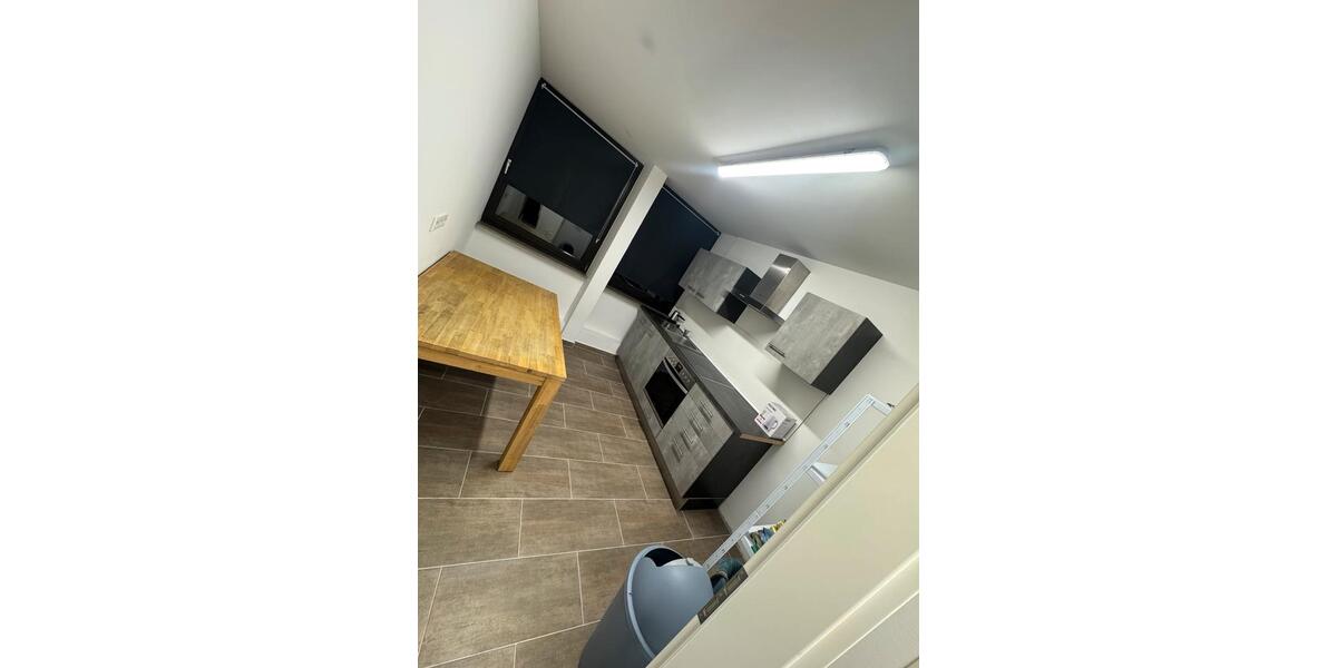 Wohnen auf Zeit Ludwigshafen am Rhein - 5 Zimmer, 210 m&sup2;, 750&euro; | Angebot:26153724