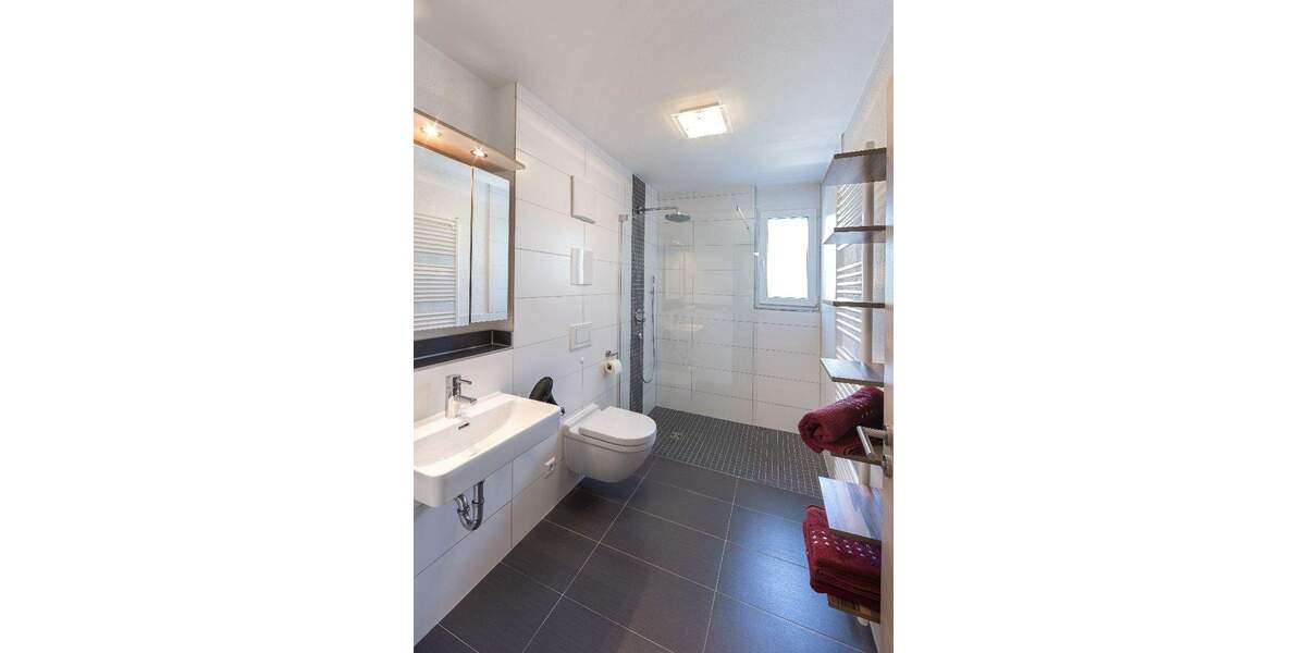 Etagenwohnung Bodman-Ludwigshafen Bodman - 3 Zimmer, 65 m&sup2;, 1.200&euro; | Angebot:26596745
