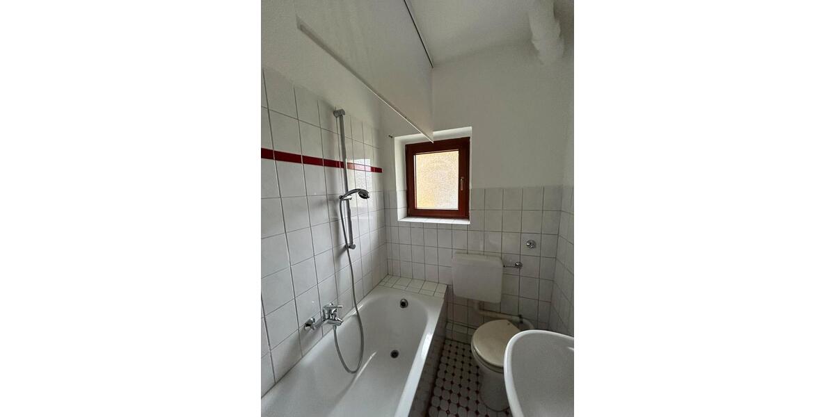 Etagenwohnung Wuppertal Gemarkung Langerfeld - 1 Zimmer, 57 m&sup2;, 550&euro; | Angebot:26286331