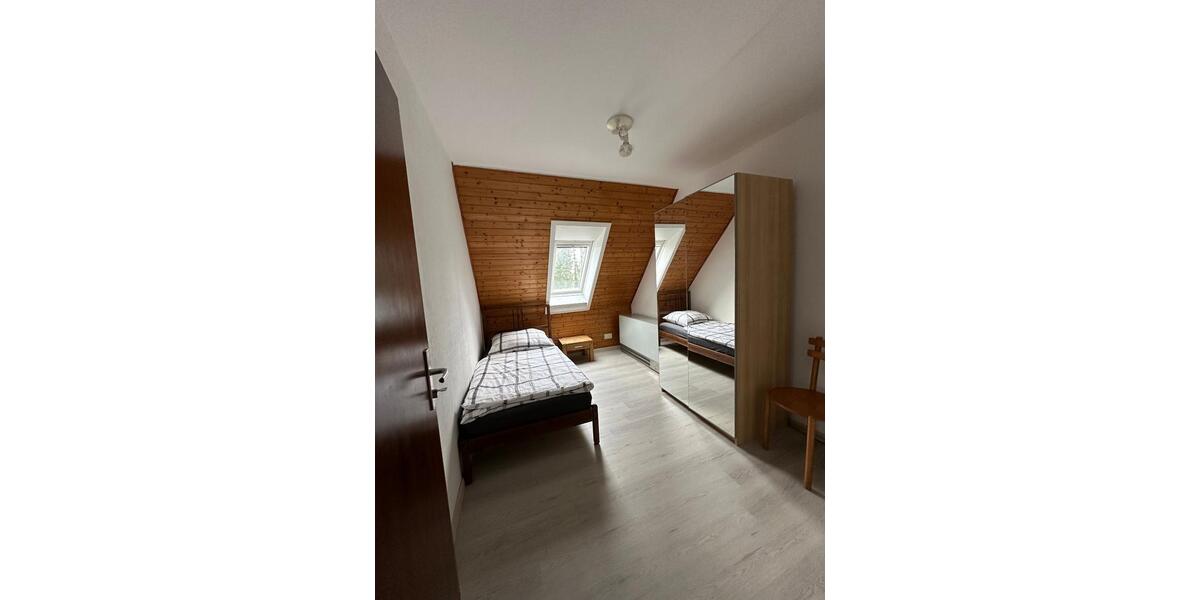 Wohnen auf Zeit Haren (Ems) - 6 Zimmer, 12 m&sup2;, 400&euro; | Angebot:25756046