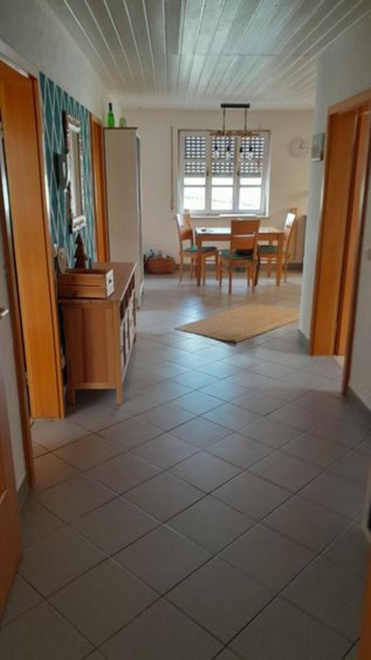 2,5 Zi.-DG-Wohnung
