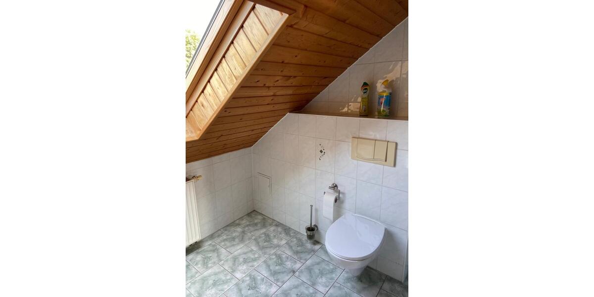 Dachgeschoßwohnung Saalfeld (Saale) - 1 Zimmer, 50 m&sup2;, 379&euro; | Angebot:23122708