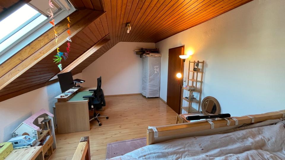 Dachgeschoßwohnung Düsseldorf Stadtbezirk 8 - 2 Zimmer, 50 m&sup2;, 700&euro; | Angebot:26024003