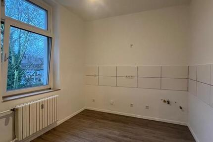 Aufgepasst! Renovierte 4 Zimmer Wohnung in Altendorf! 4 zimmer