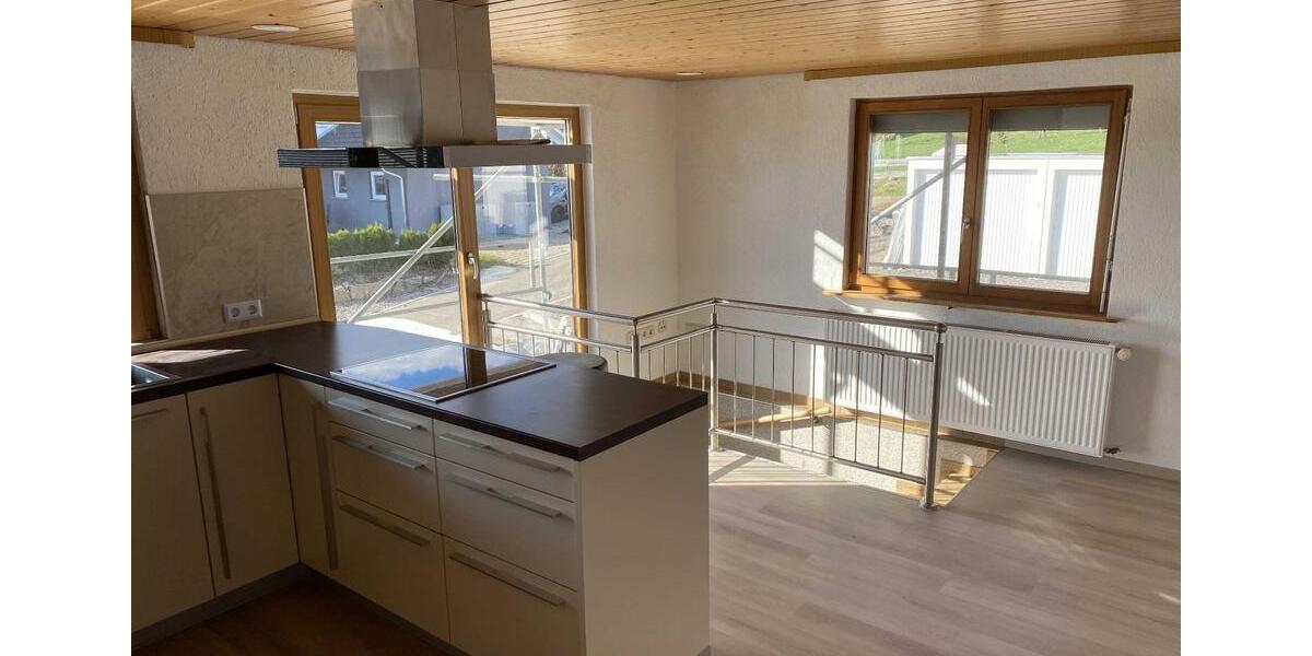 Etagenwohnung Höchenschwand - 3.5 Zimmer, 102 m&sup2;, 963&euro; | Angebot:26585699