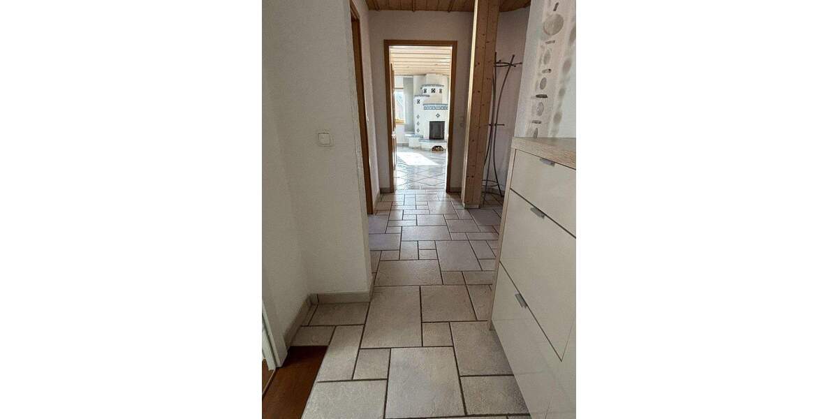 Etagenwohnung Sulzdorf Sternberg - 3 Zimmer, 120 m&sup2;, 770&euro; | Angebot:26162706