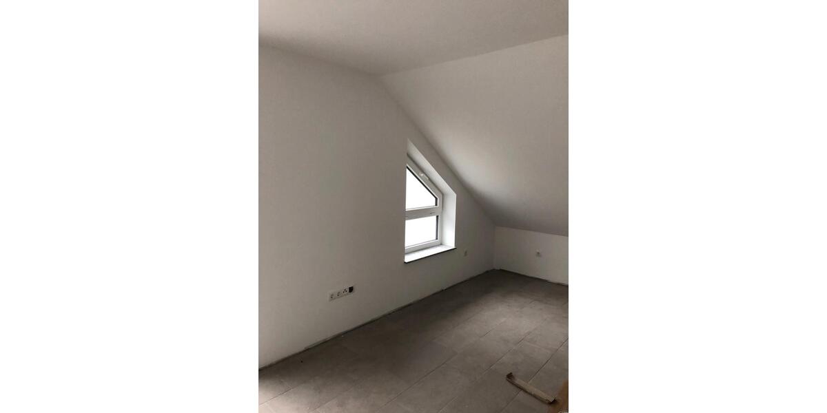 Dachgeschoßwohnung Sinzig - 1 Zimmer, 45 m&sup2;, 570&euro; | Angebot:26223779