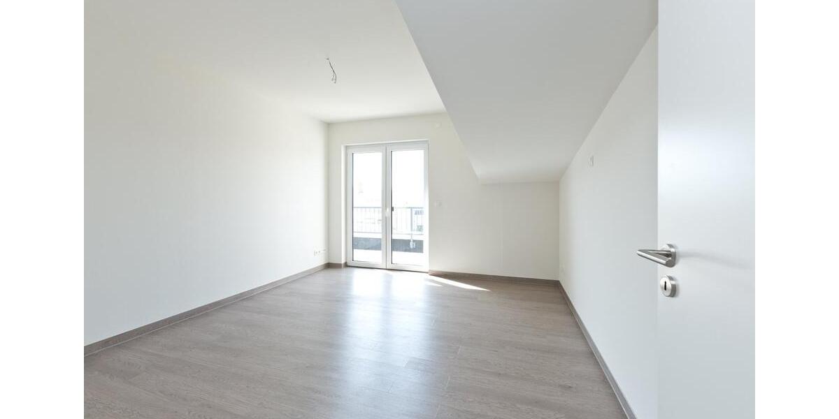 Etagenwohnung Waren (Müritz) - 3 Zimmer, 125 m&sup2;, 1.996&euro; | Angebot:24768300