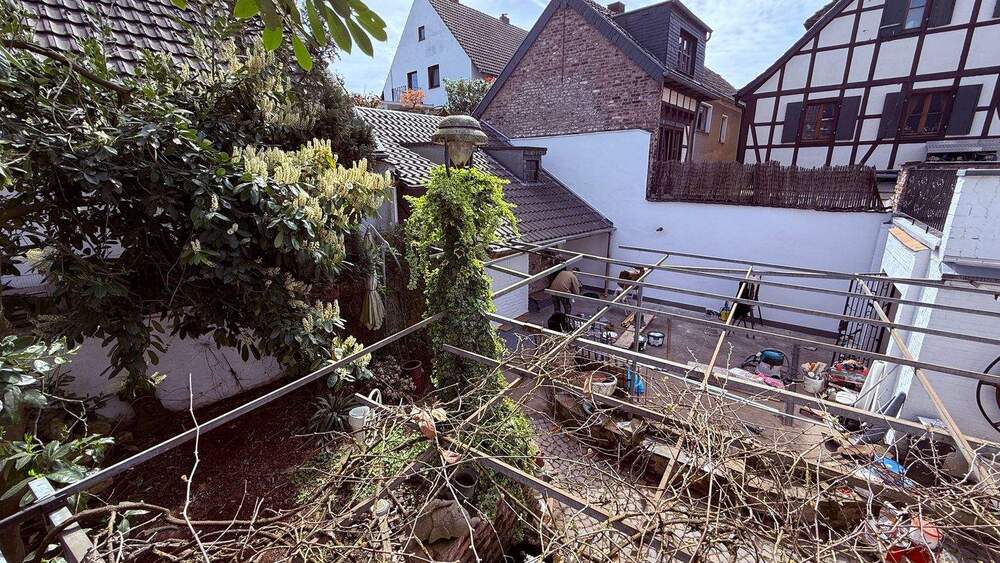 Mehrfamilienhaus, Wohnhaus Köln Zündorf - 5 Zimmer, 170 m&sup2;, 2.100&euro; | Angebot:26753804