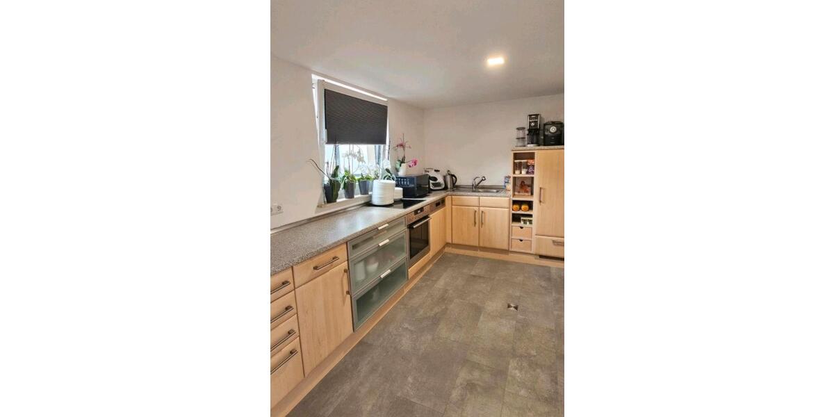 Etagenwohnung Bad Neustadt an der Saale - 2 Zimmer, 80 m&sup2;, 1.250&euro; | Angebot:26631635
