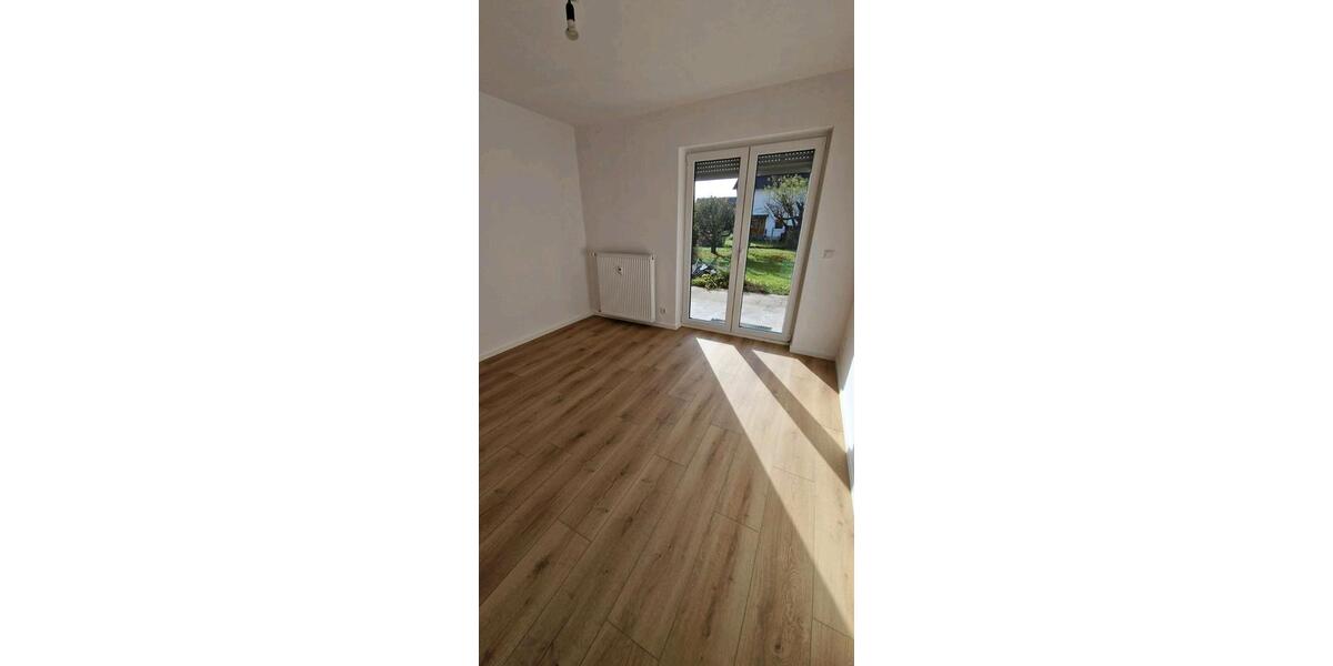 Etagenwohnung Neuburg an der Donau - 4 Zimmer, 117 m&sup2;, 1.210&euro; | Angebot:25051991