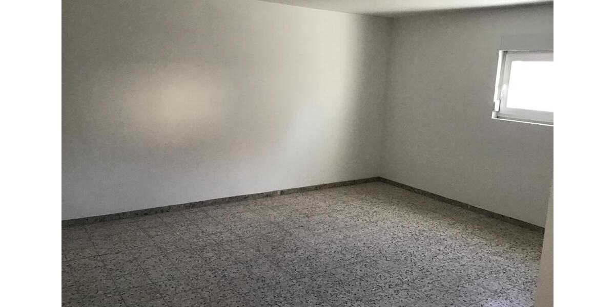 Mehrfamilienhaus, Wohnhaus Gilserberg - 8 Zimmer, 225 m&sup2;, 1.500&euro; | Angebot:24099540